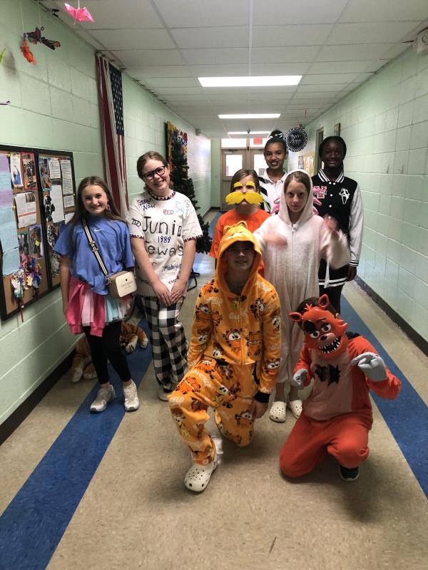 /Images/uploads/Lee County Schools/lee-county-schools/entries/32407thumb.jpg
